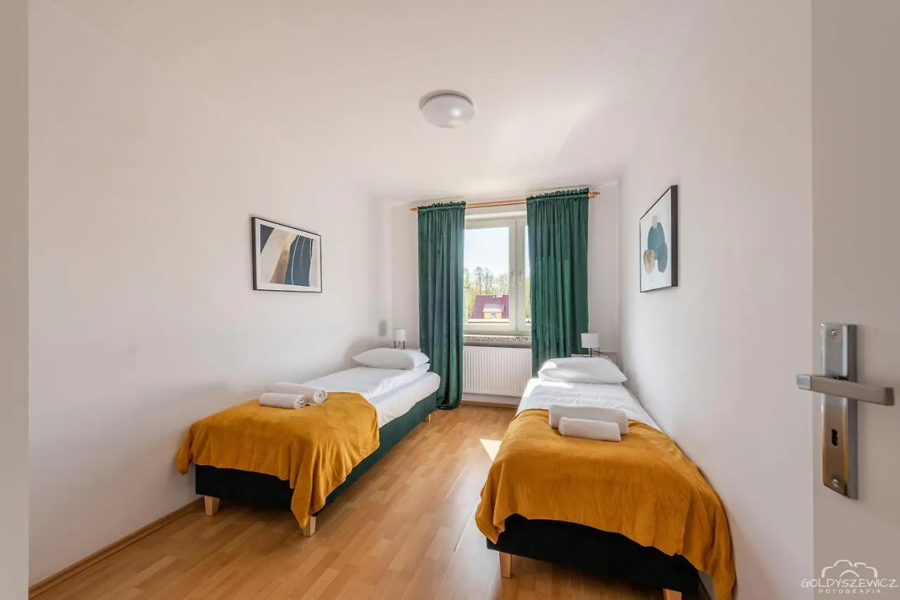 Holiday home Horyzont Apartamenty -Domek Na Sosnowej Z Tarasem Kolobrzeg